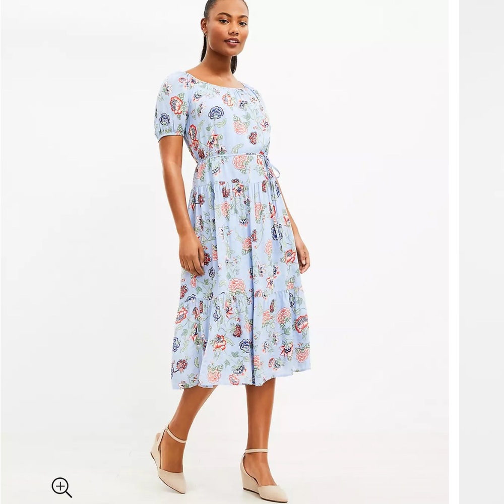 🚺 LOFT blue floral tie waist tiered midi dress